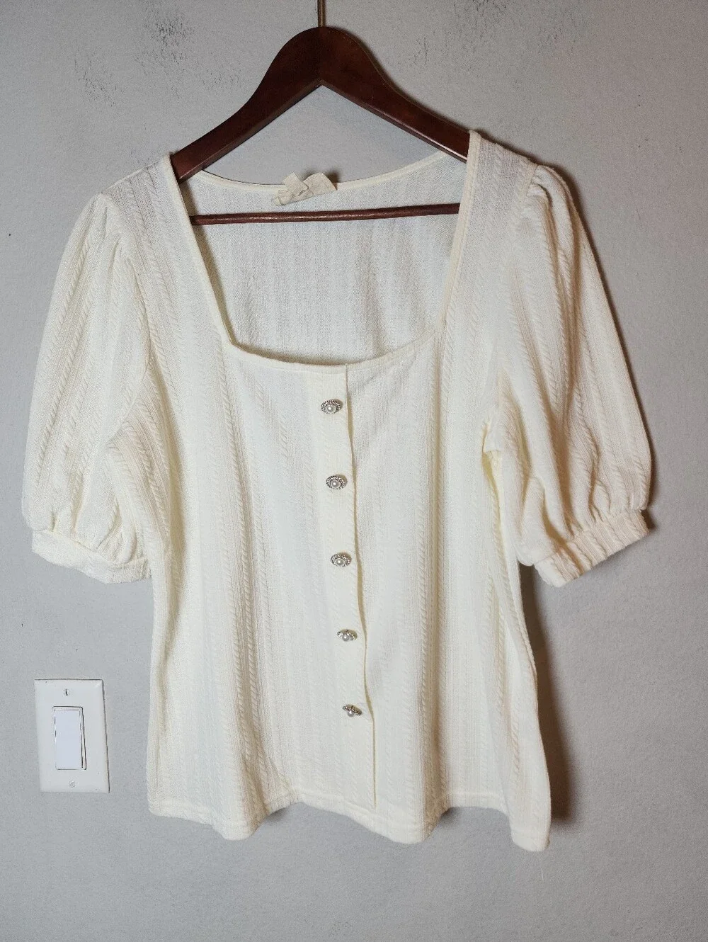 Faux Pearl Rhinestone Button Cream Pullover Lightweight Cable Knit Top Size XL